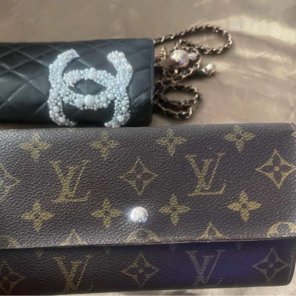Louis Vuitton Sarah wallet and new silver or gold chain to convert to crossbody.